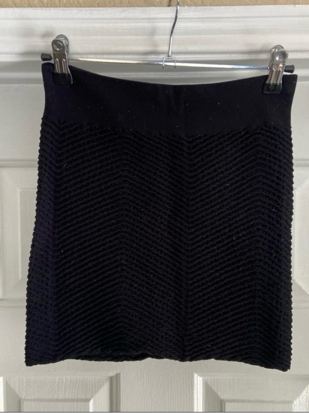 Stretch Chevron Knit Mini Skirt - Black